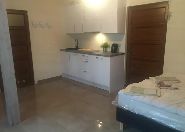 펜션 Sosnowa Mila - I 포비에로보